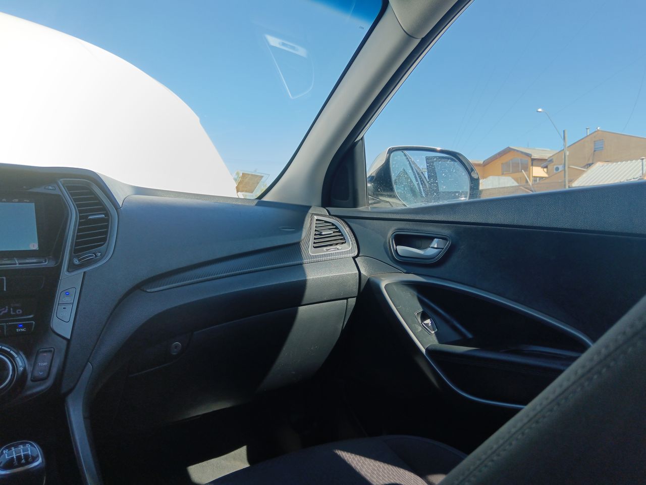HYUNDAI - 10