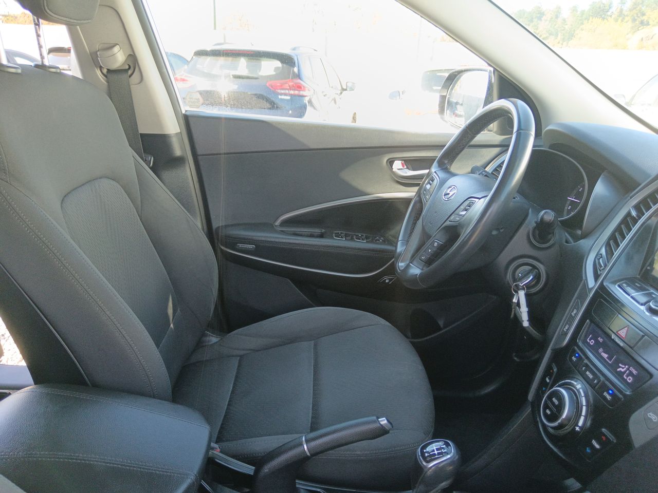 HYUNDAI - 15