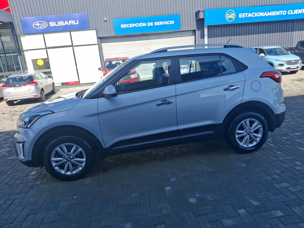 HYUNDAI - 4