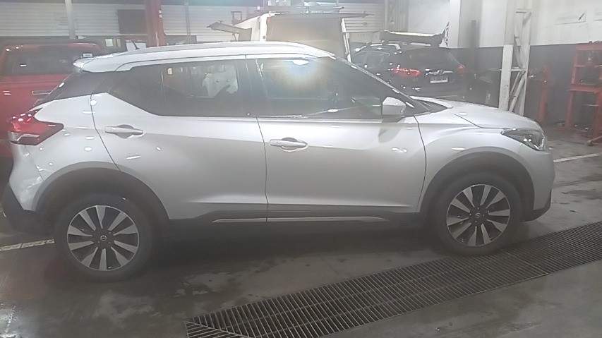 NISSAN - 2