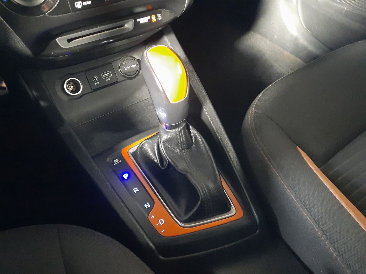 HYUNDAI - 32