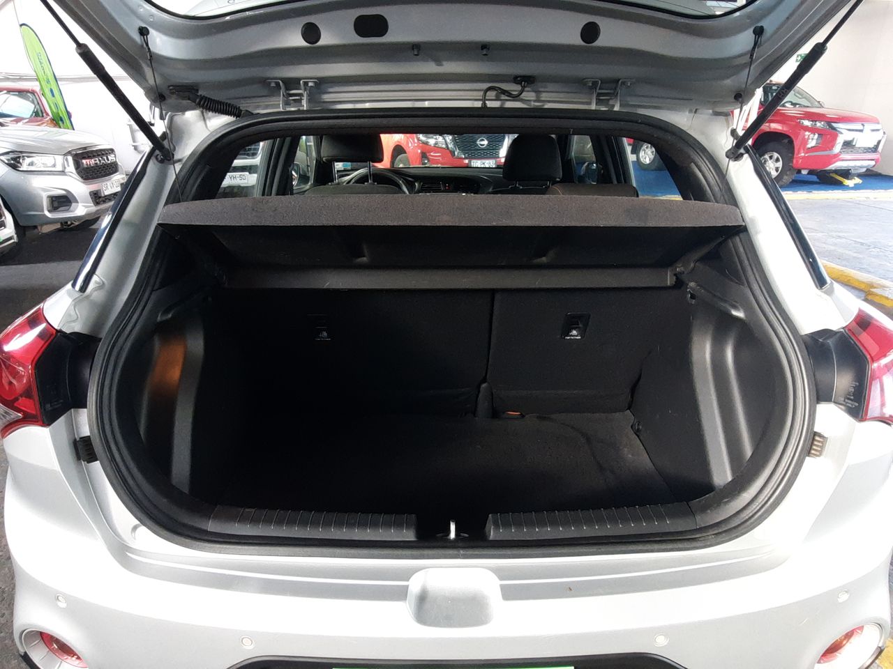 HYUNDAI - 22