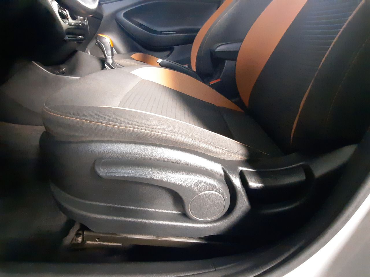 HYUNDAI - 24