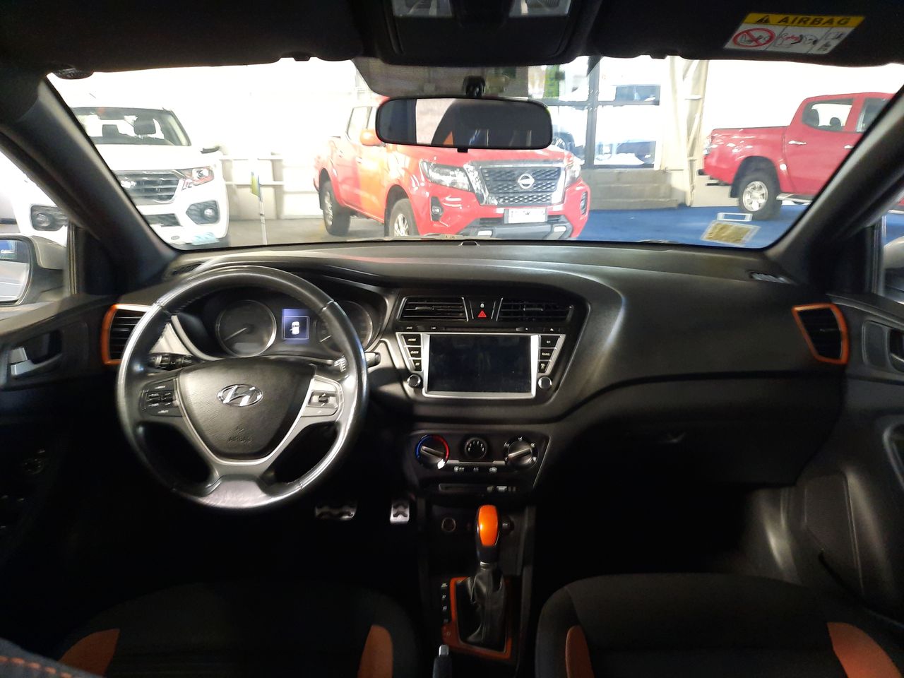 HYUNDAI - 9