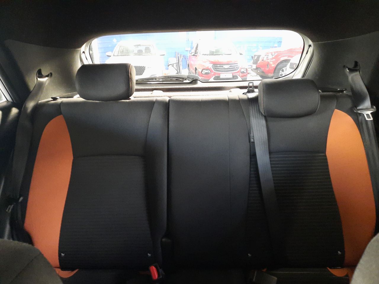 HYUNDAI - 13