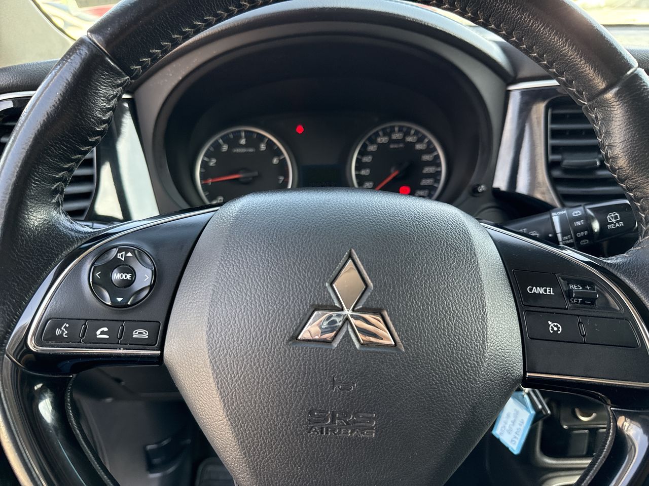 MITSUBISHI - 18