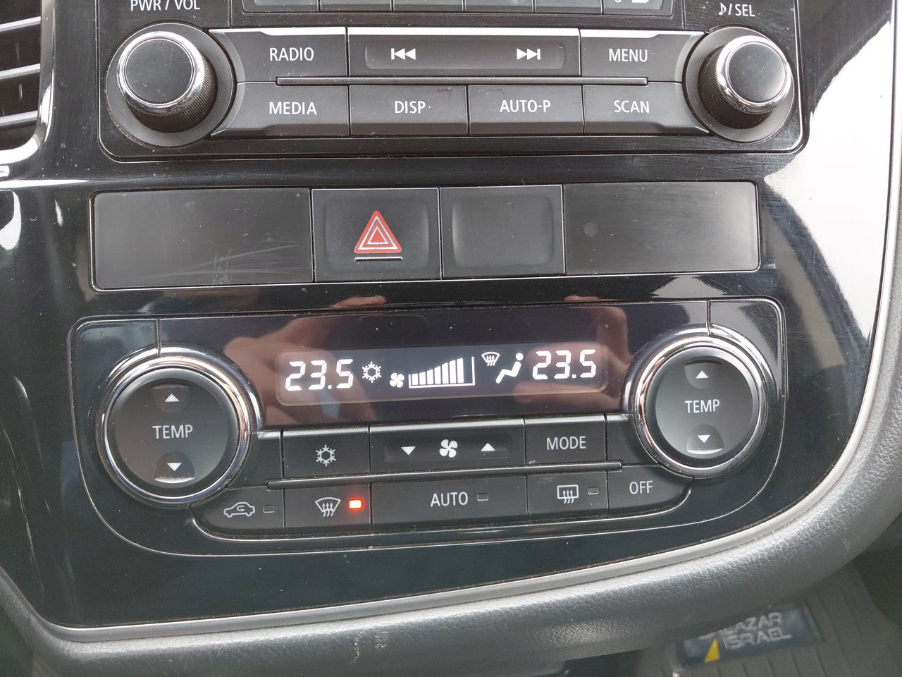 MITSUBISHI - 27