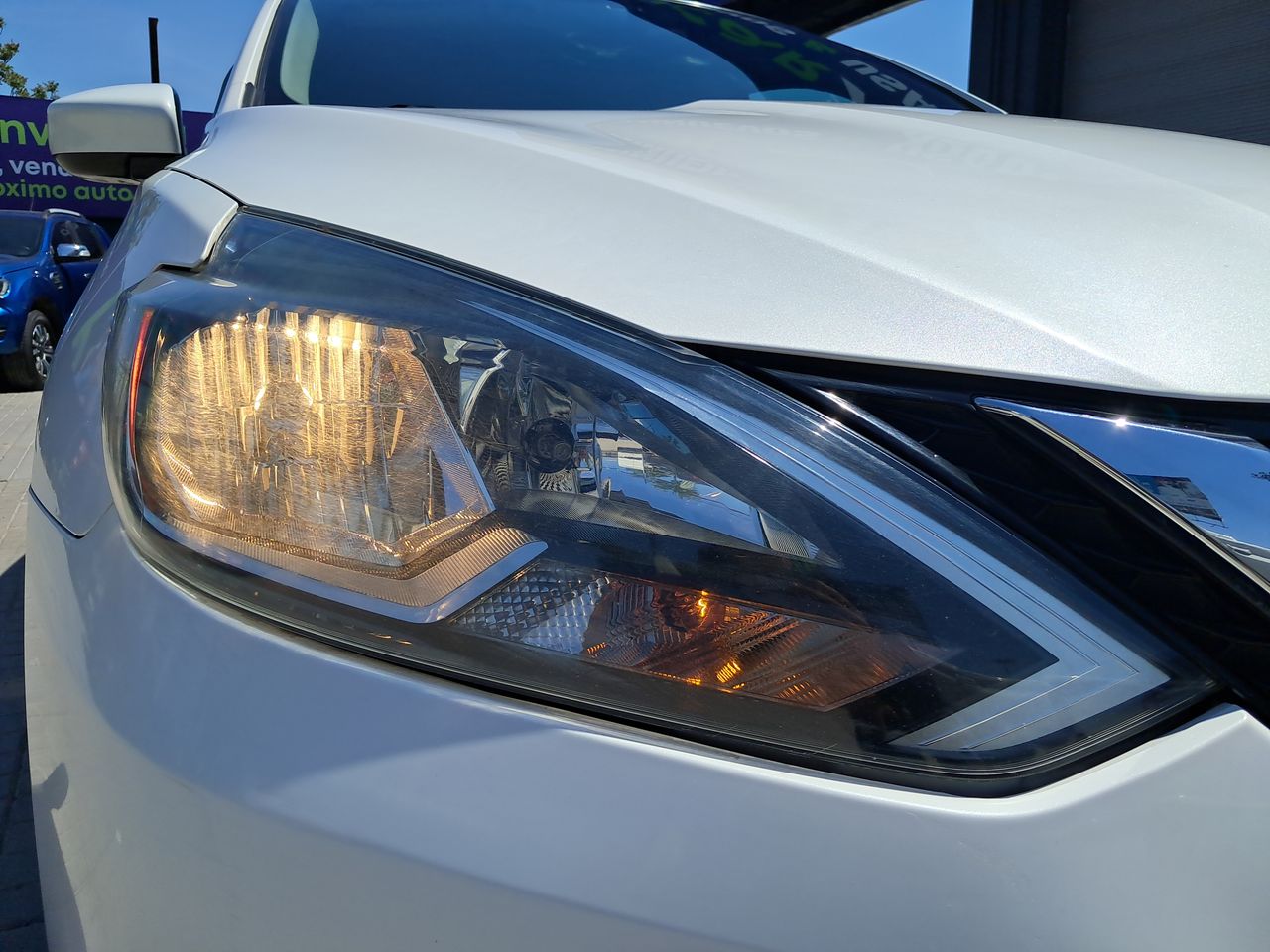NISSAN - 18