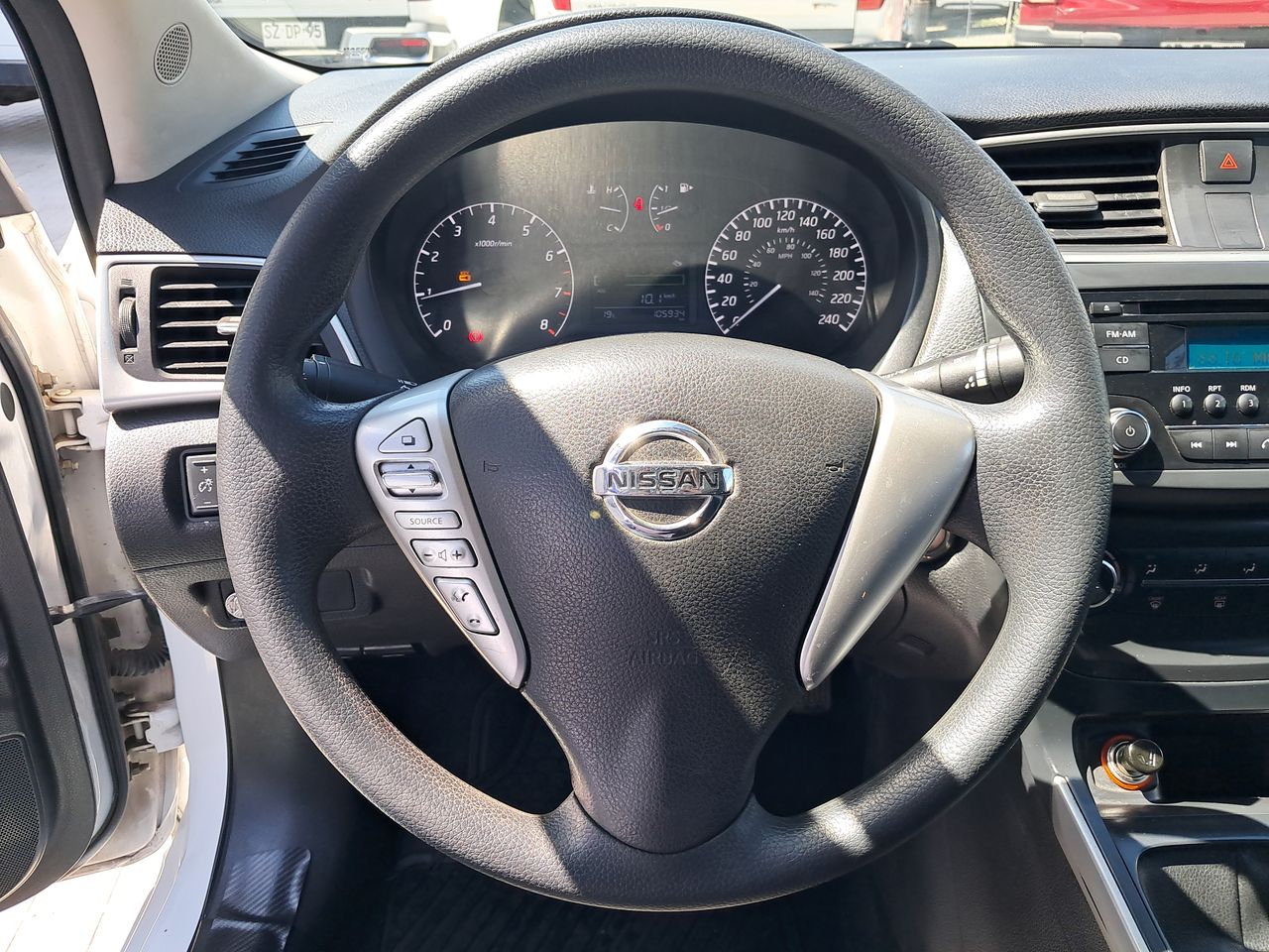 NISSAN - 24