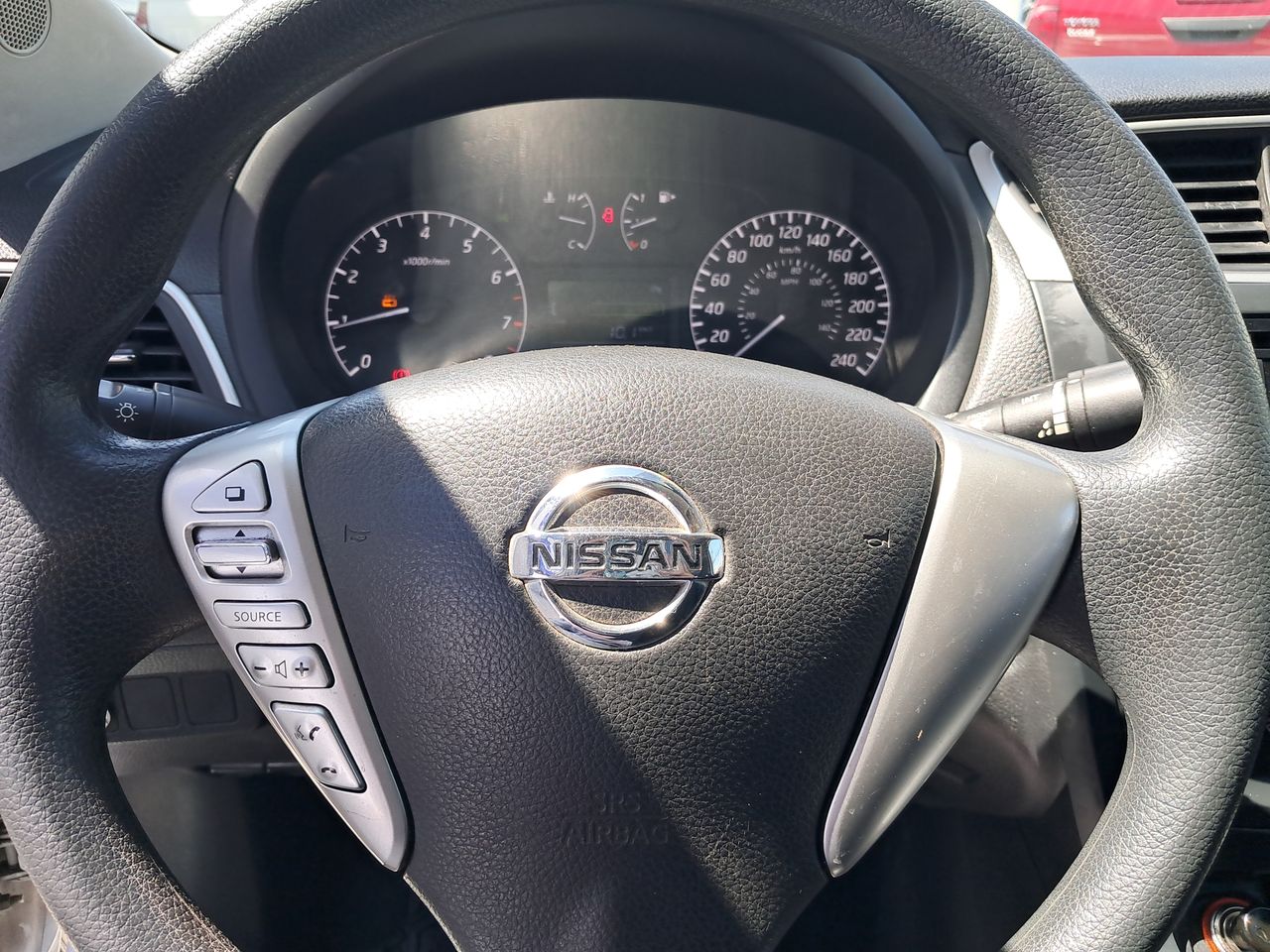 NISSAN - 25