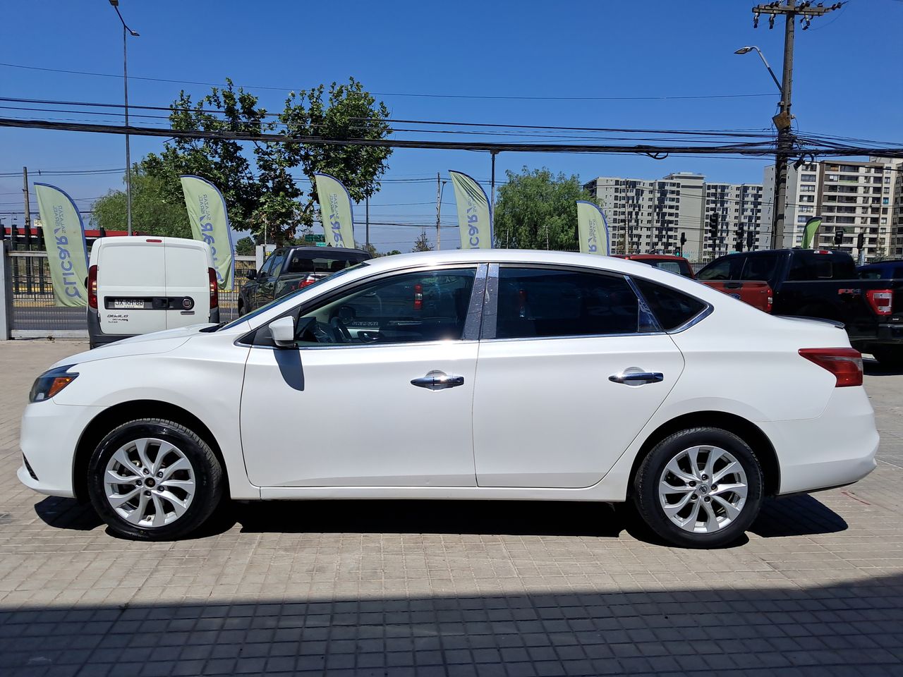 NISSAN - 4