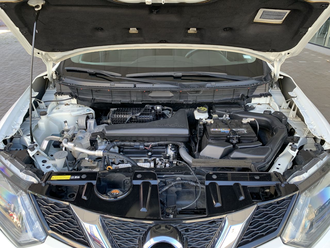NISSAN - 18