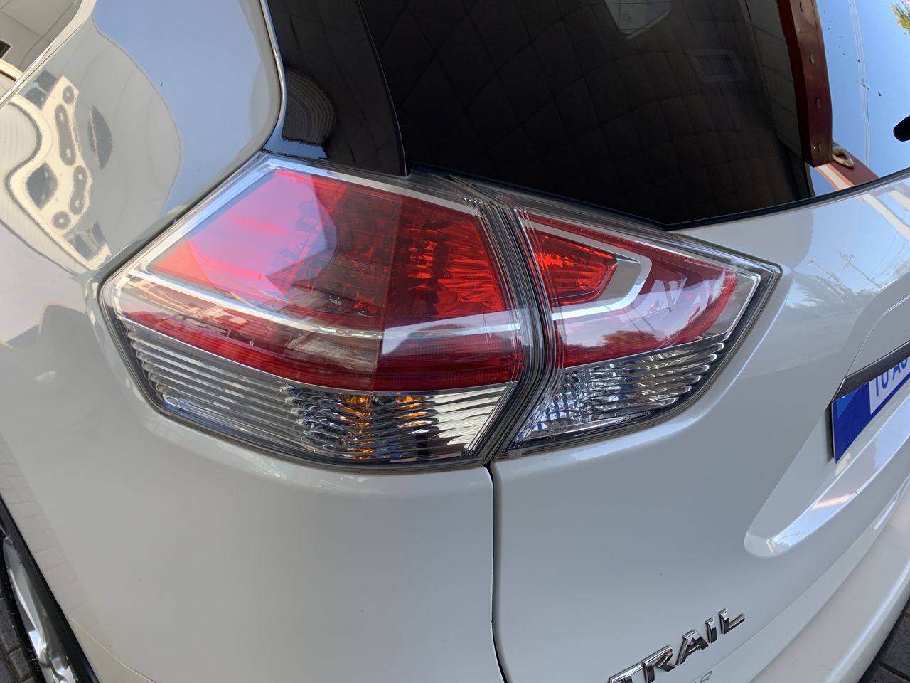 NISSAN - 20