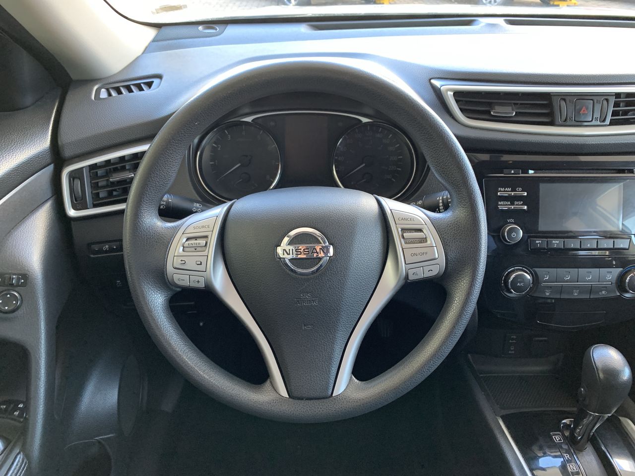 NISSAN - 24