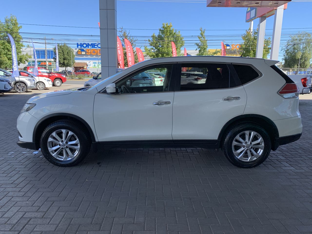 NISSAN - 4