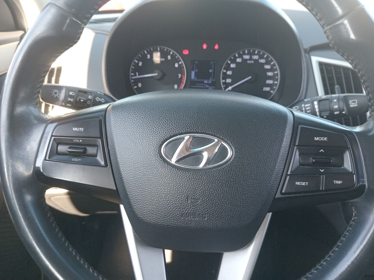 HYUNDAI - 26