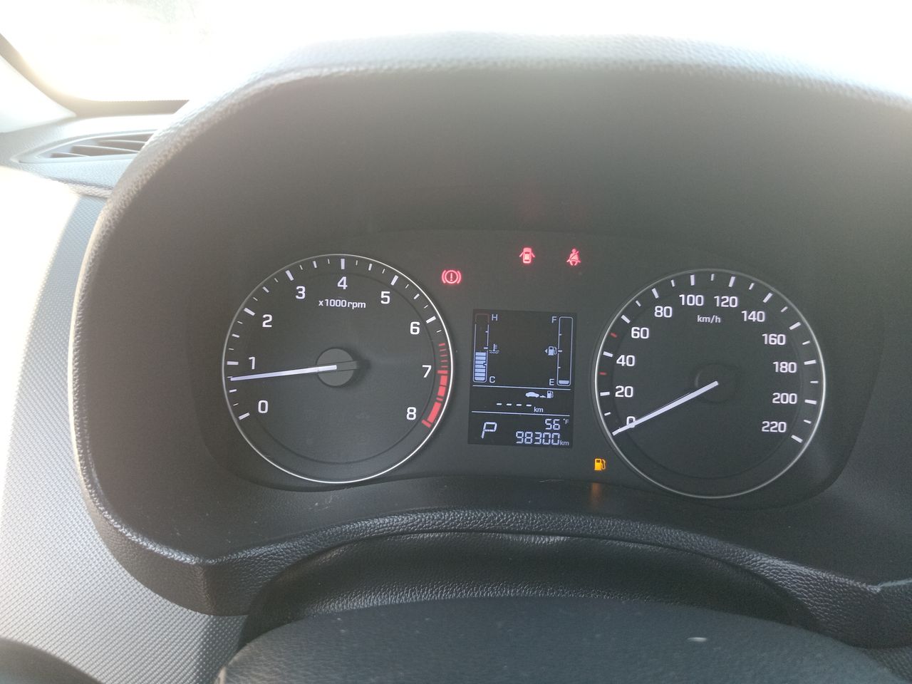 HYUNDAI - 27
