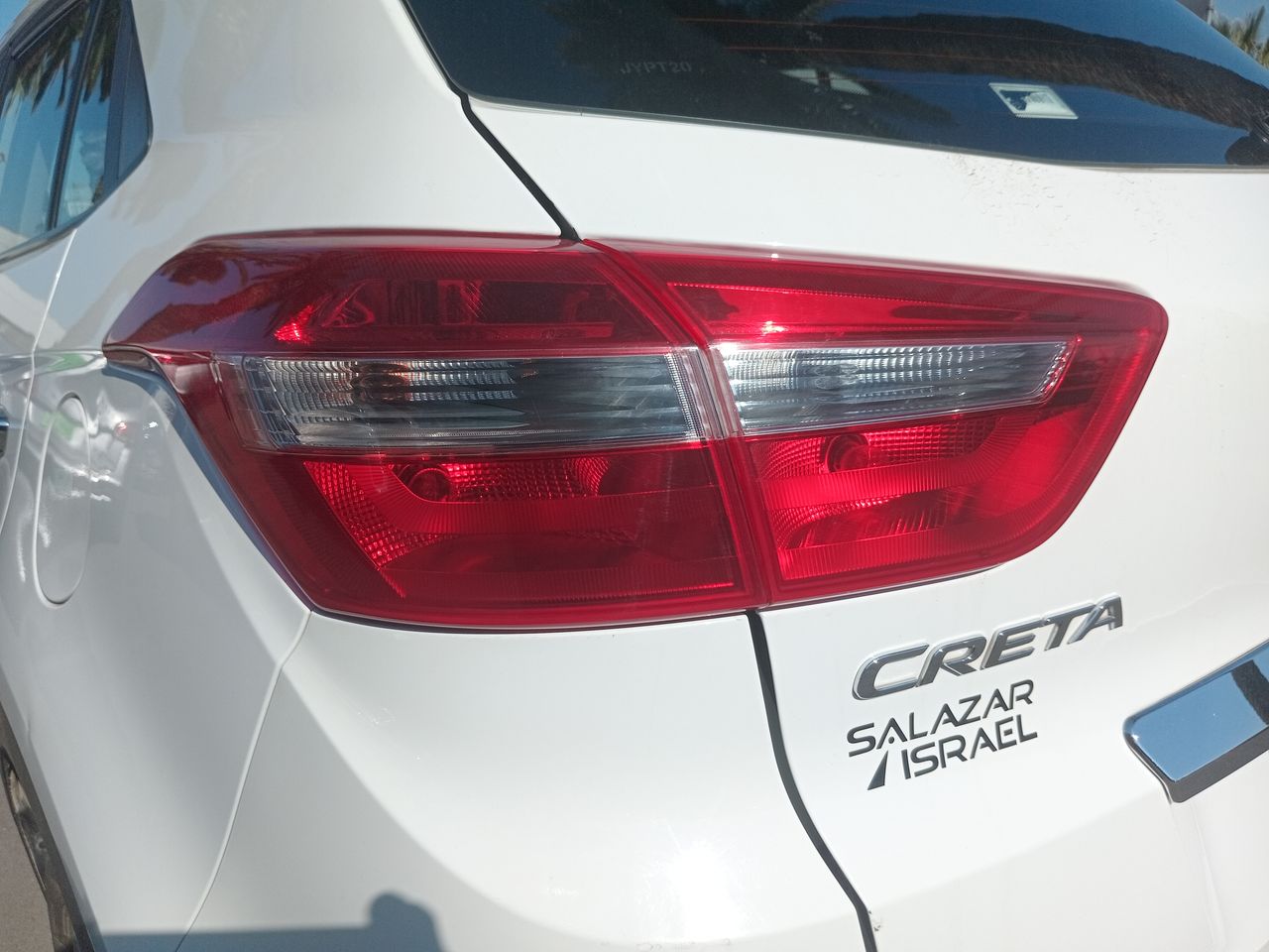 HYUNDAI - 20