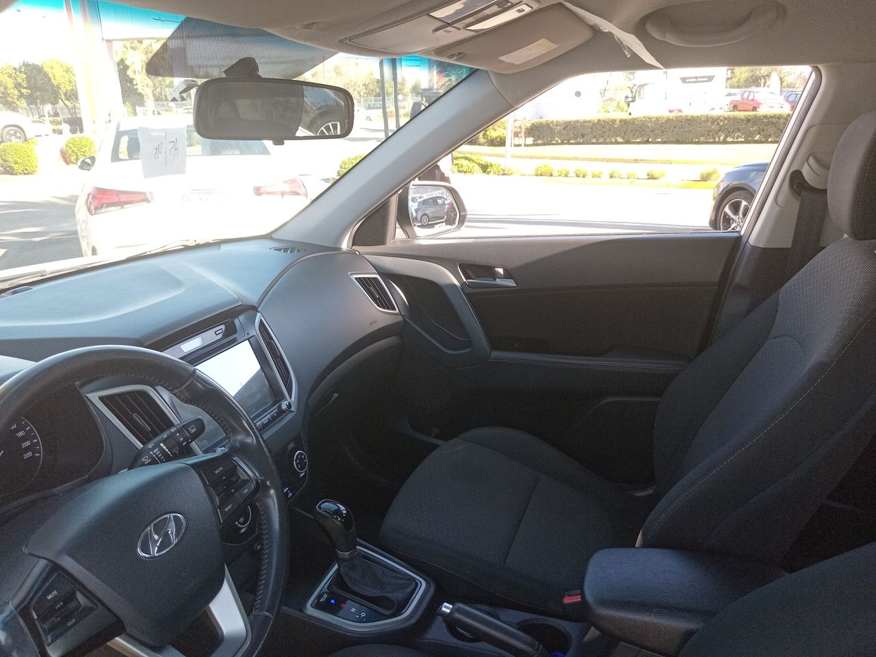HYUNDAI - 10