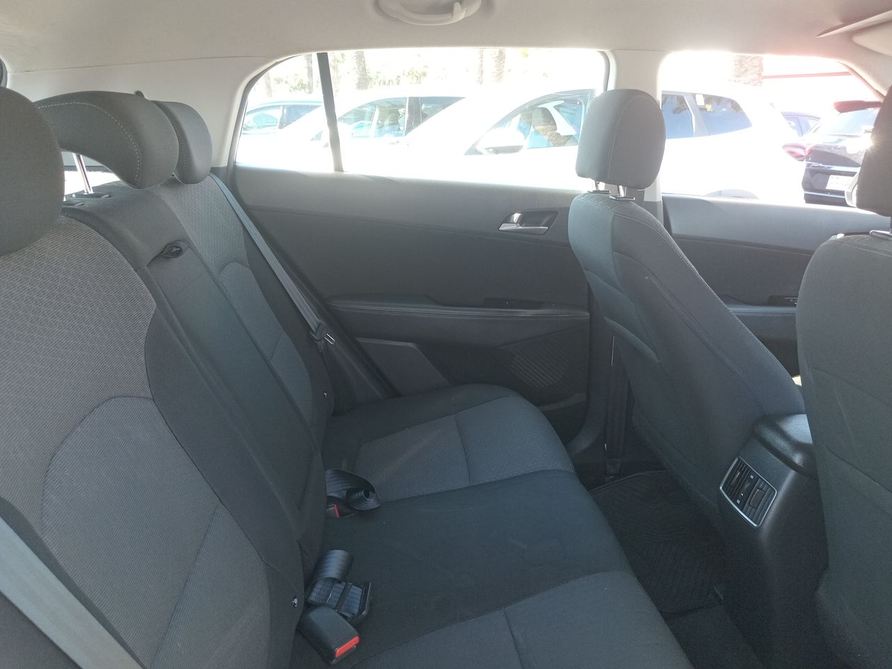 HYUNDAI - 15