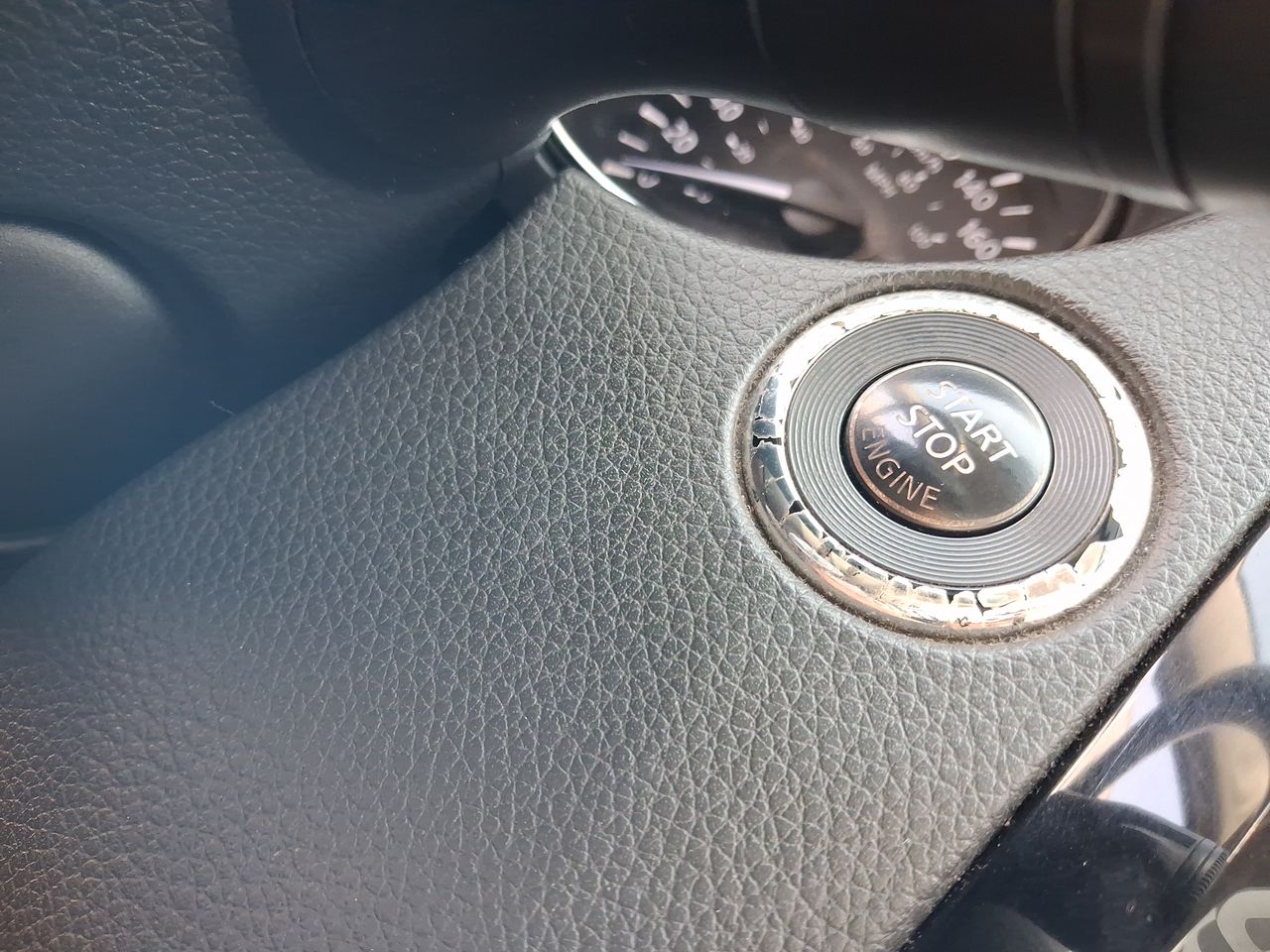 NISSAN - 26