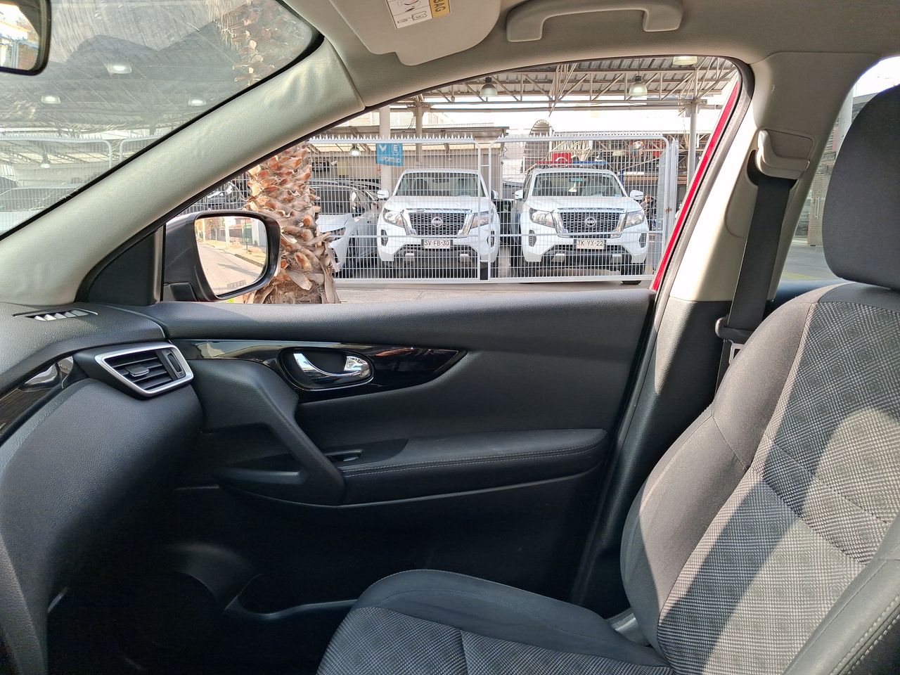 NISSAN - 2