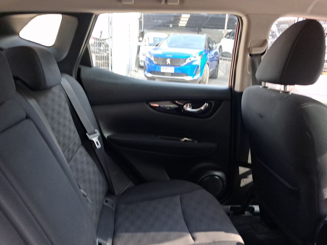 NISSAN - 5