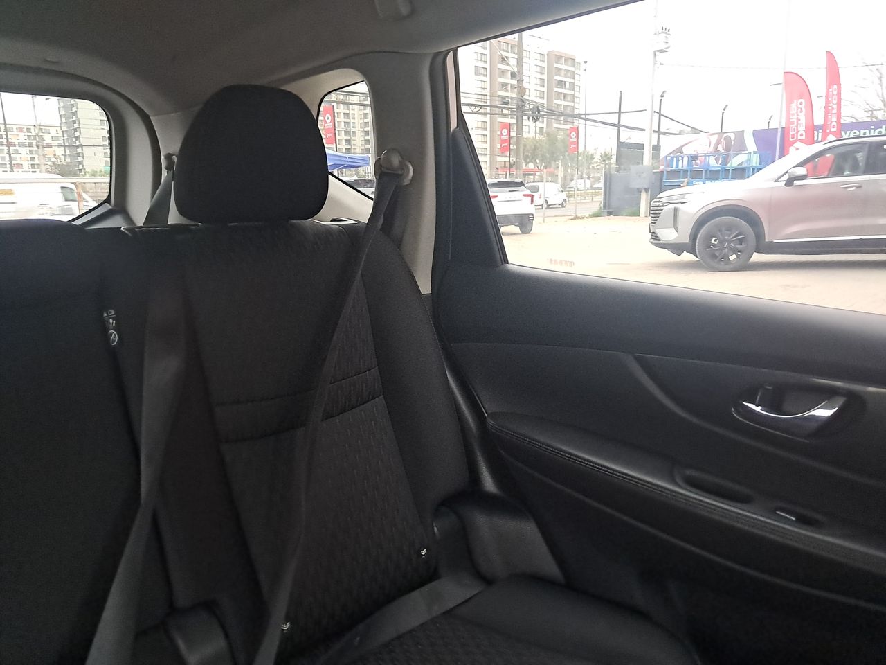 NISSAN - 6