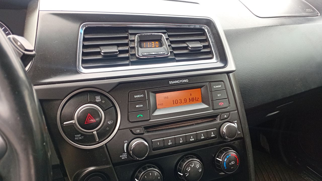SSANGYONG - 12