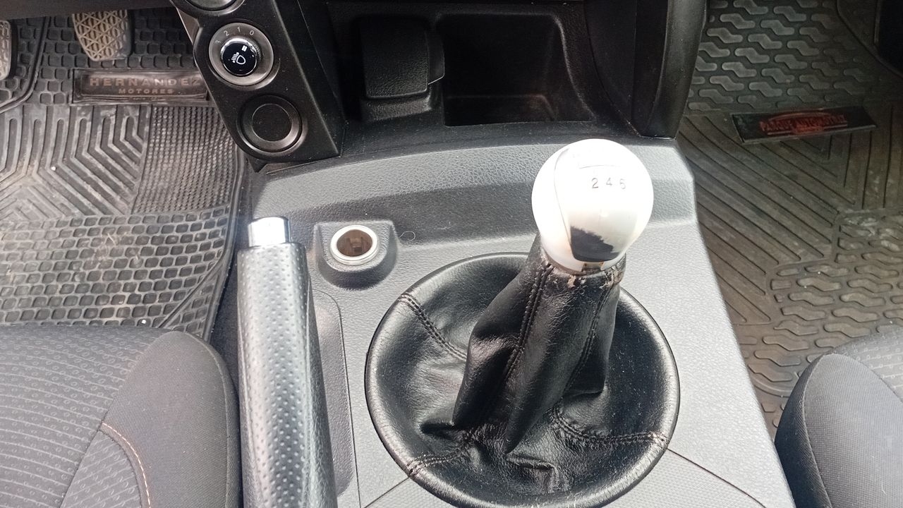 SSANGYONG - 13
