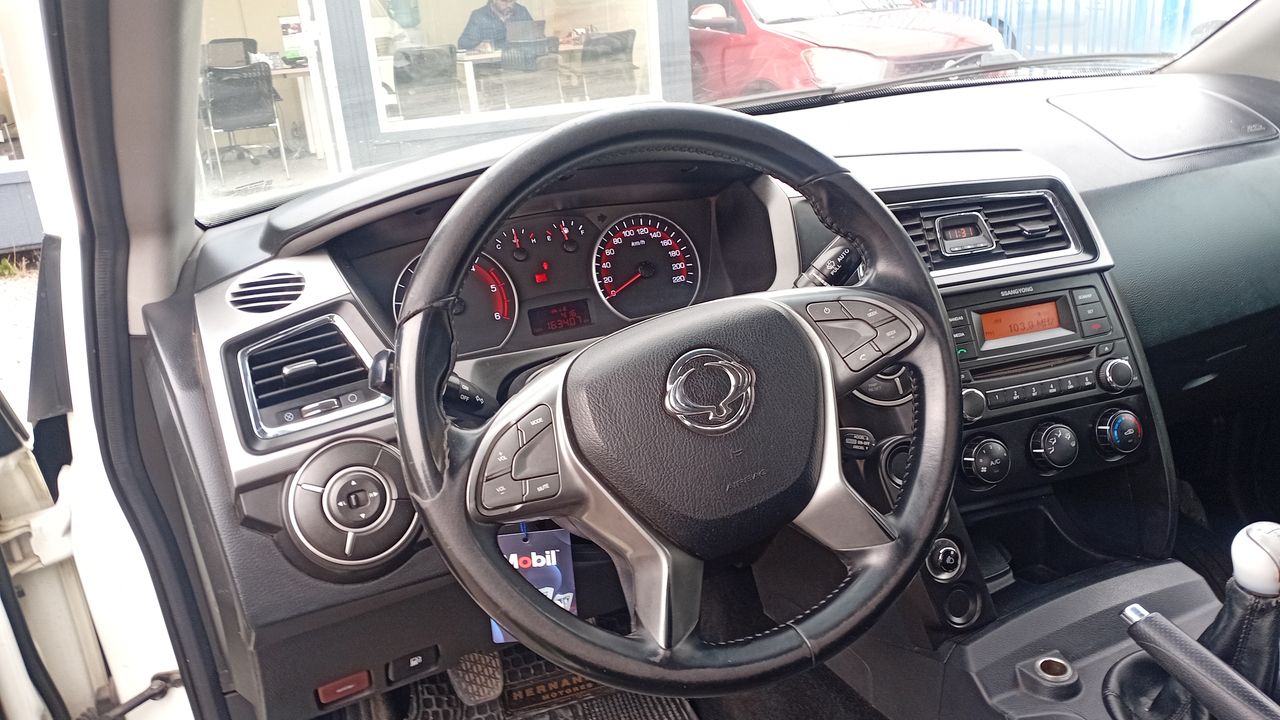 SSANGYONG - 14