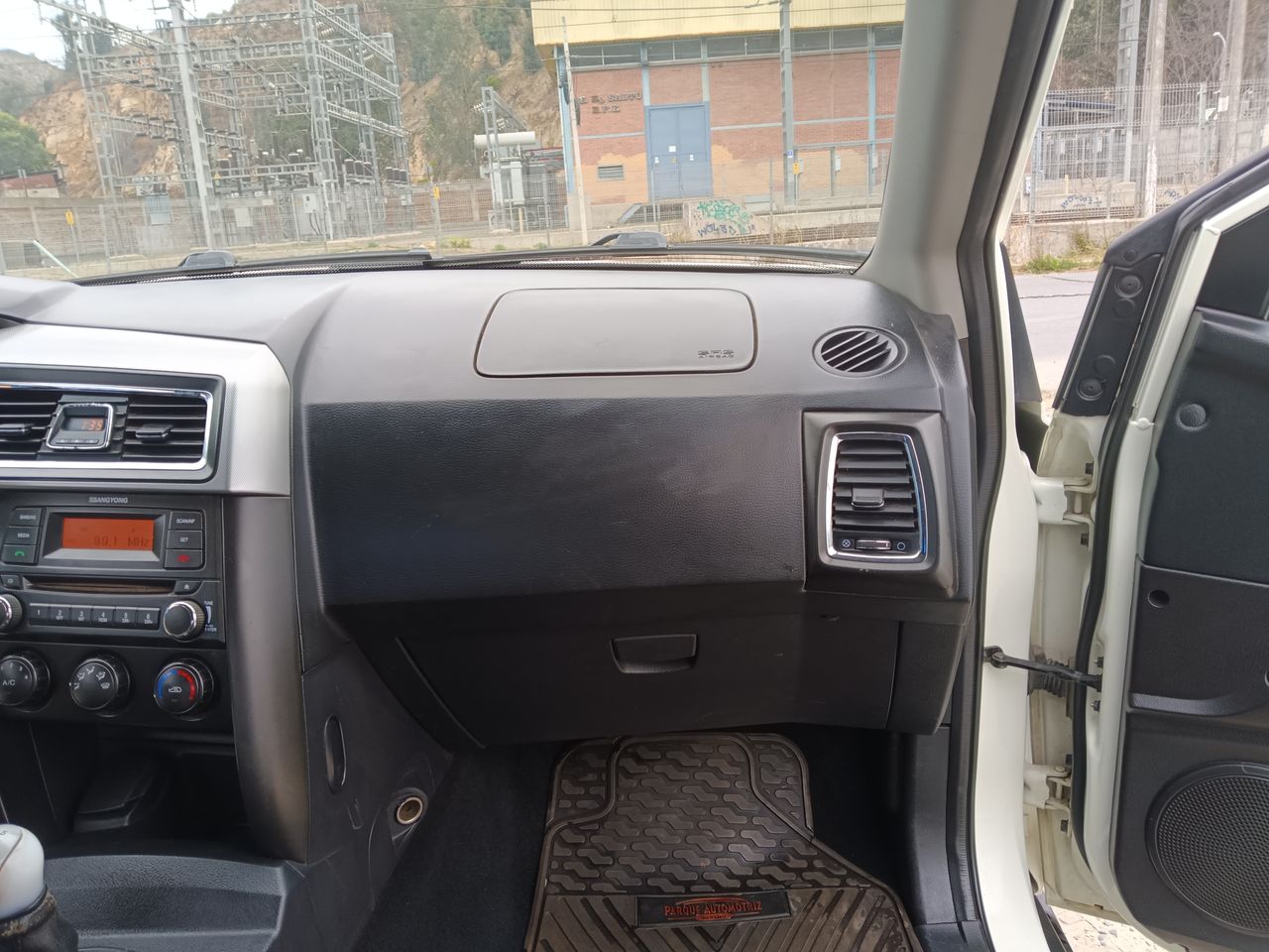 SSANGYONG - 3