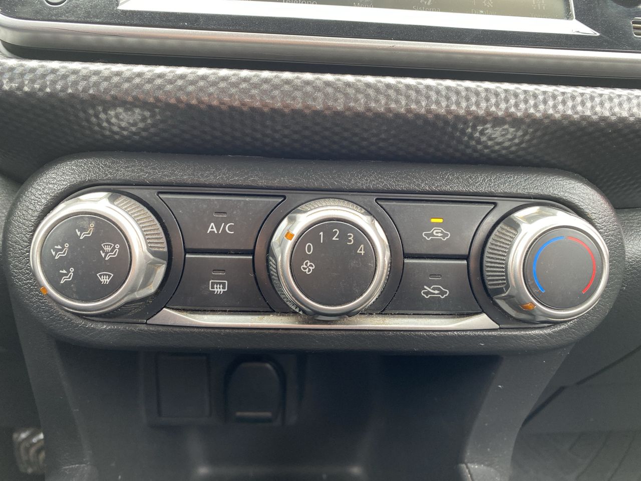 NISSAN - 29
