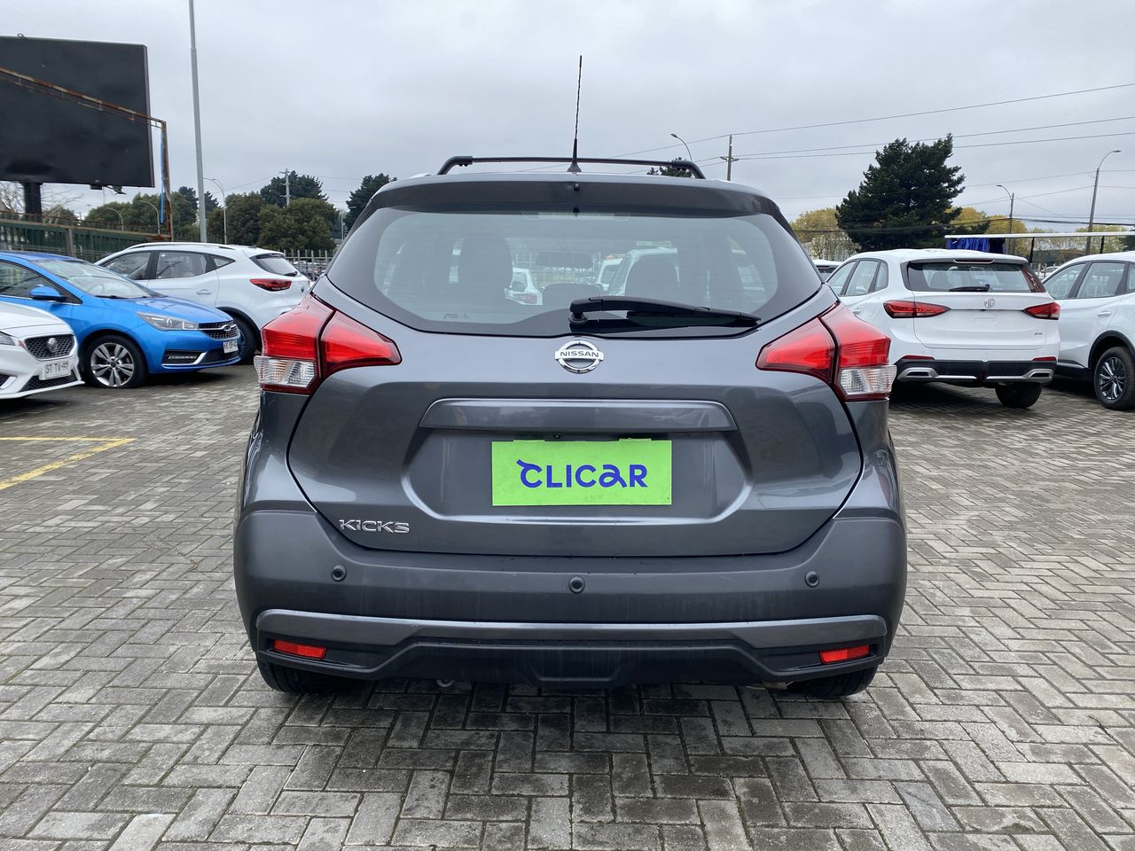 NISSAN - 6