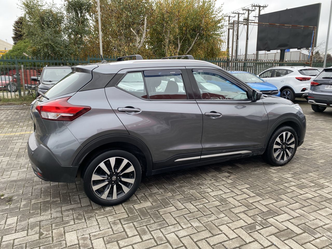 NISSAN - 7