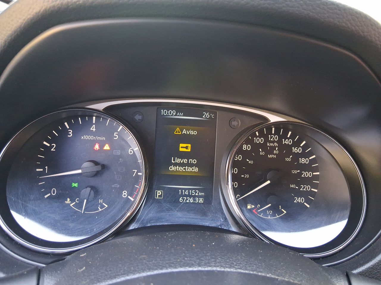NISSAN - 23