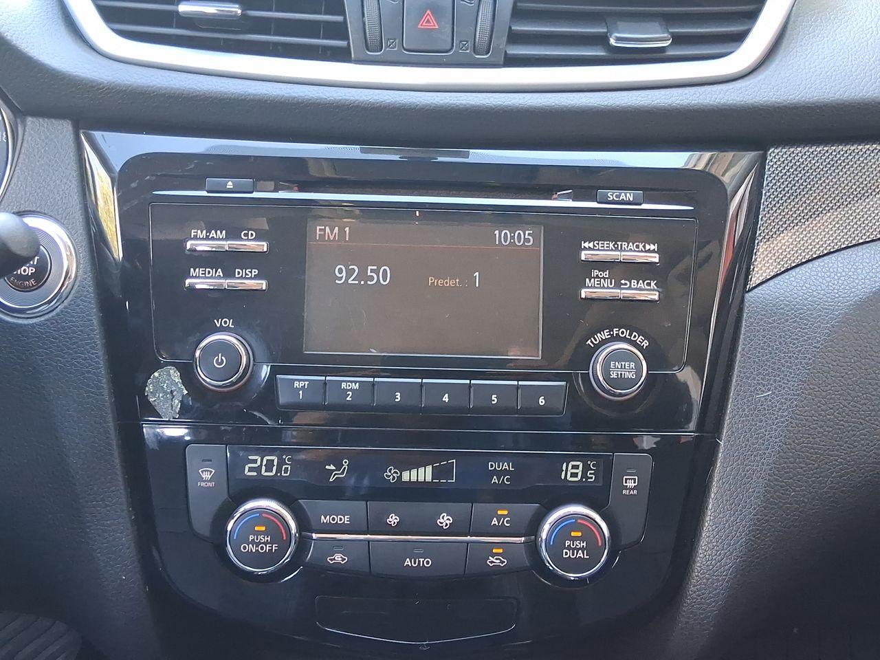 NISSAN - 24