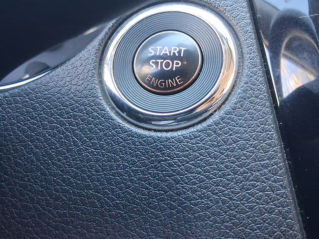 NISSAN - 33