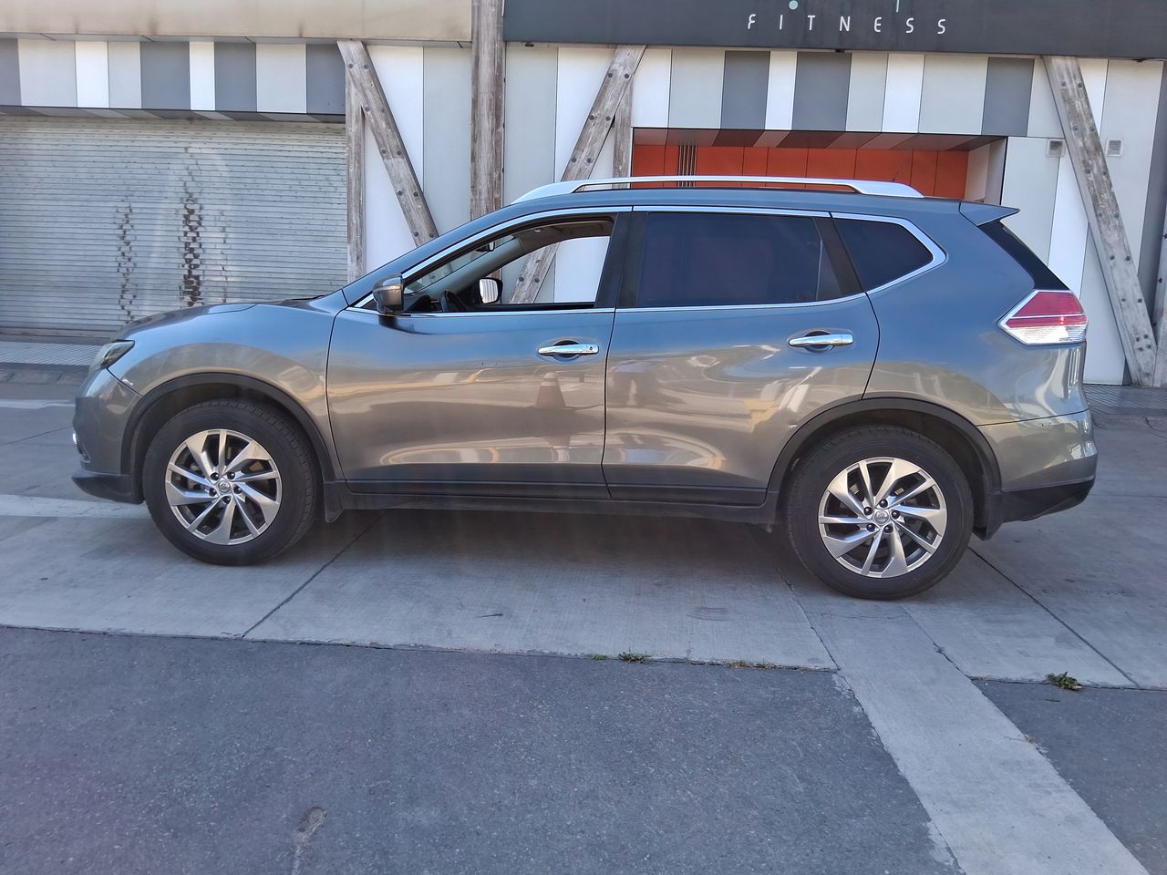 NISSAN - 3