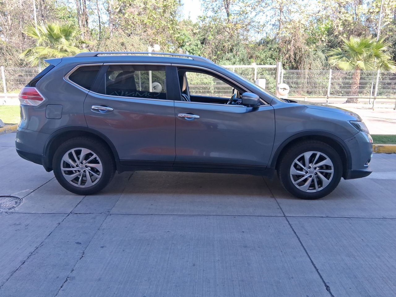 NISSAN - 6