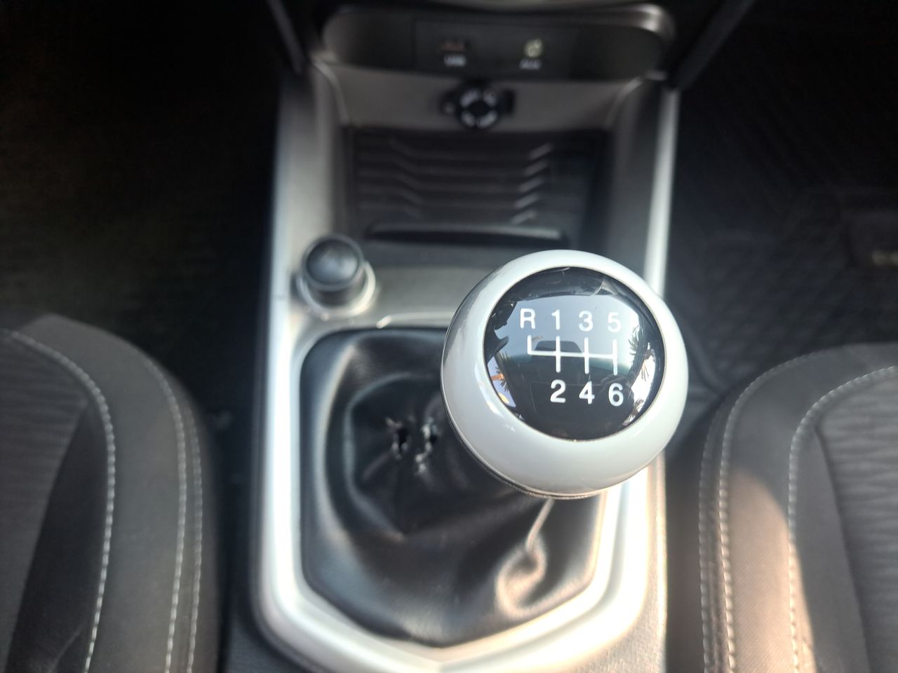 SSANGYONG - 30