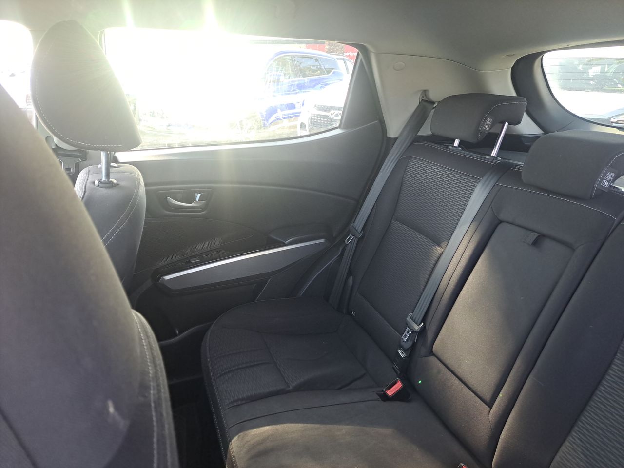 SSANGYONG - 12