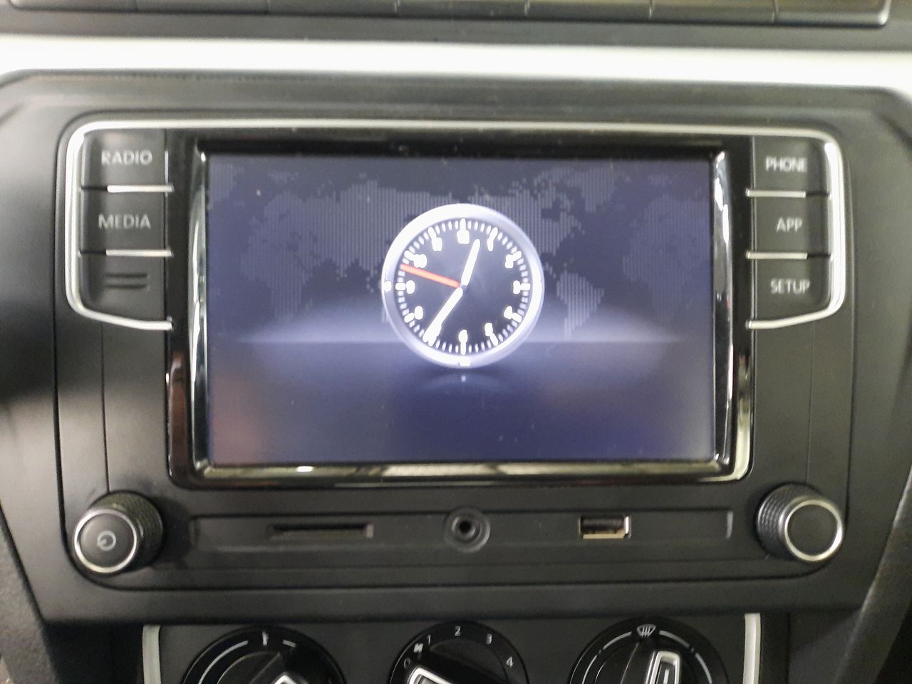 VOLKSWAGEN - 29
