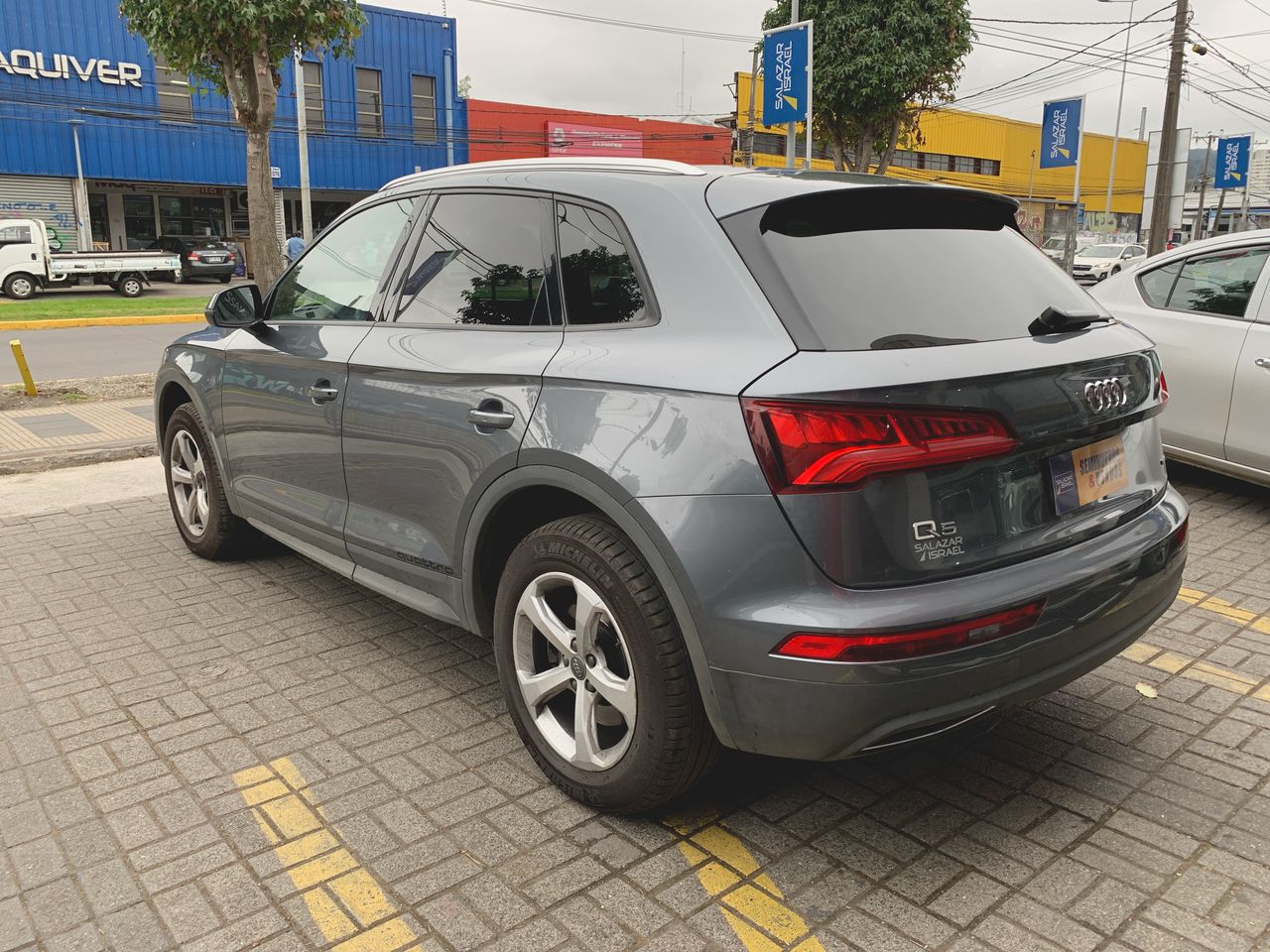 AUDI - 7