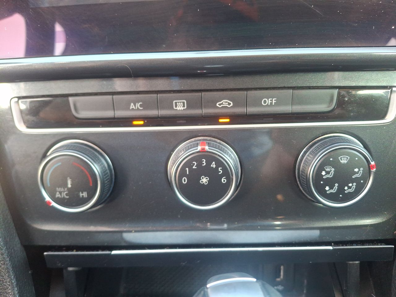 Volkswagen Golf — foto 21 de 23