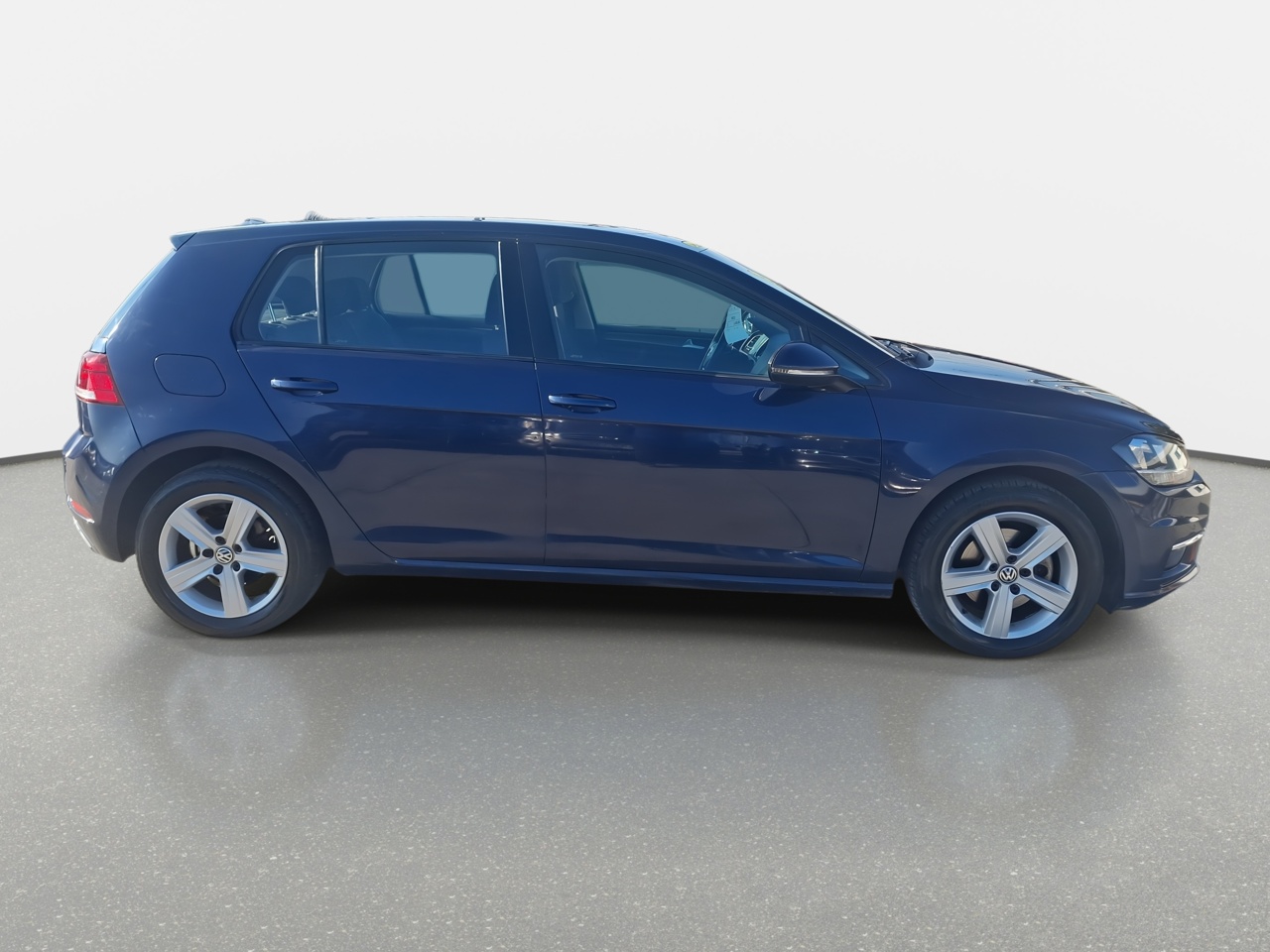 Volkswagen Golf — foto 9 de 31