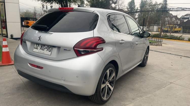 PEUGEOT - 4