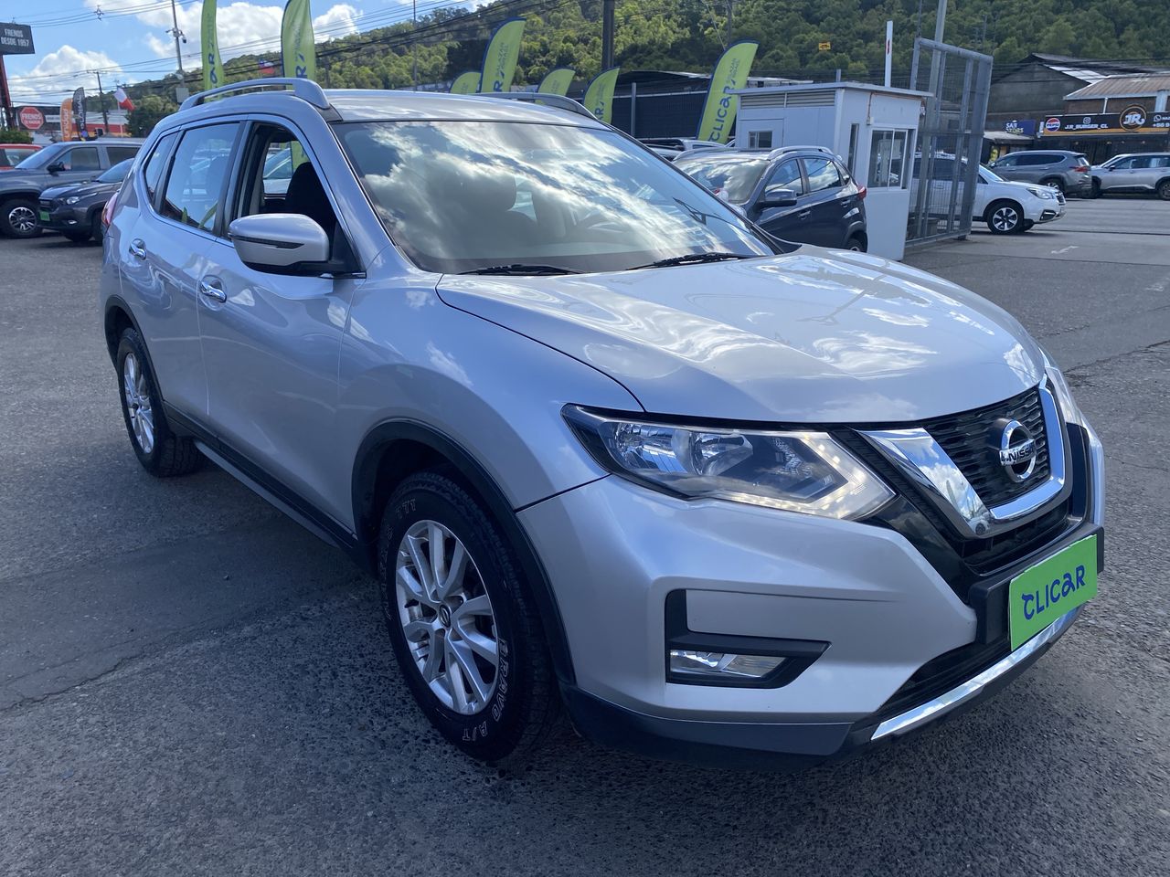 NISSAN