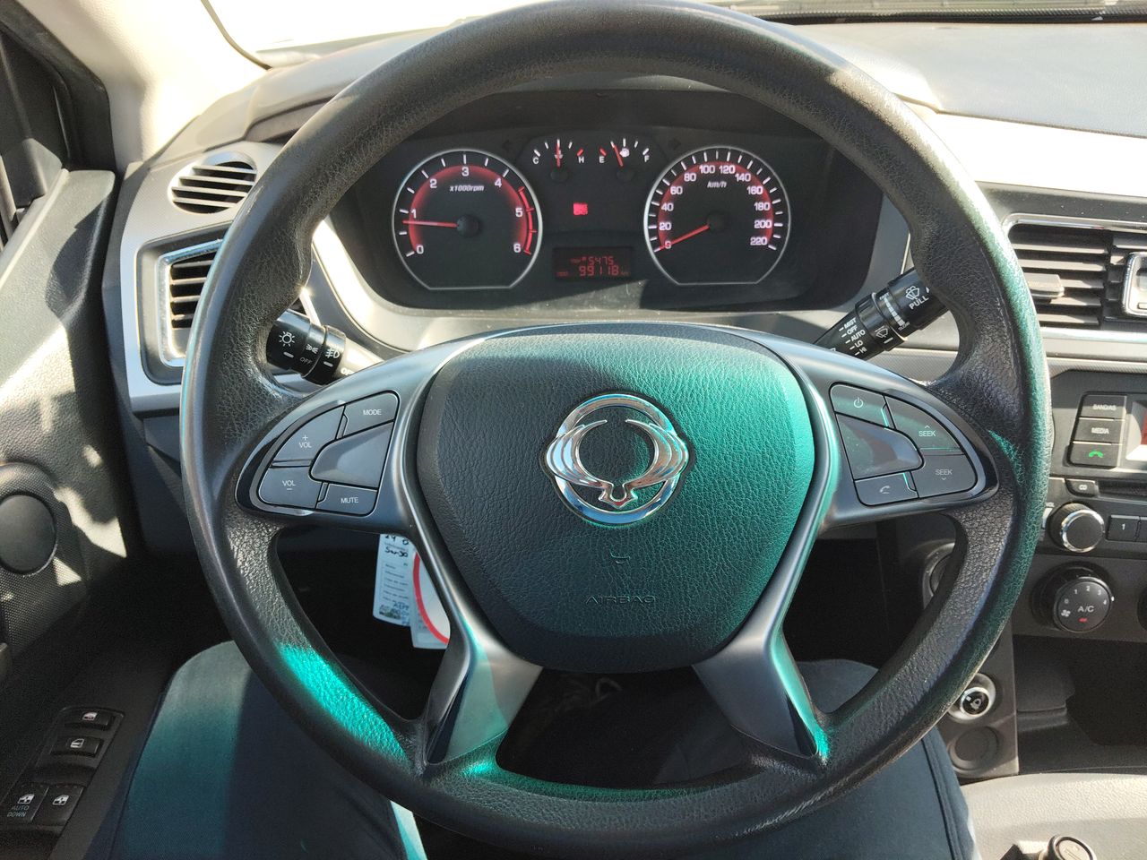 SSANGYONG - 26