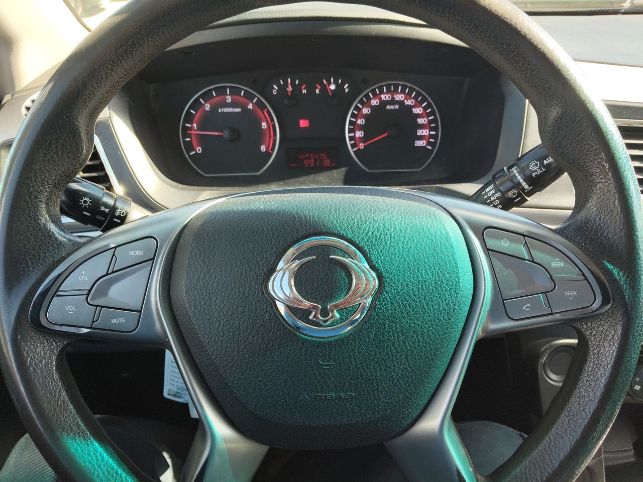SSANGYONG - 27